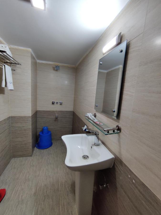 Hotel Sea Moon Cox's Bazar Extérieur photo