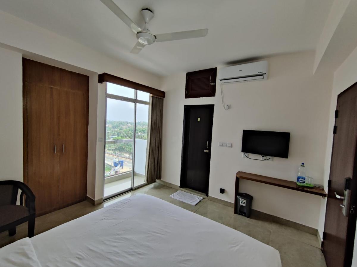 Hotel Sea Moon Cox's Bazar Extérieur photo