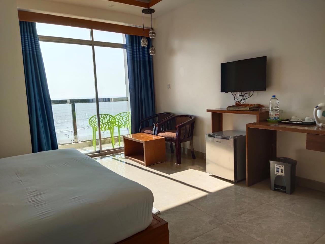 Hotel Sea Moon Cox's Bazar Extérieur photo