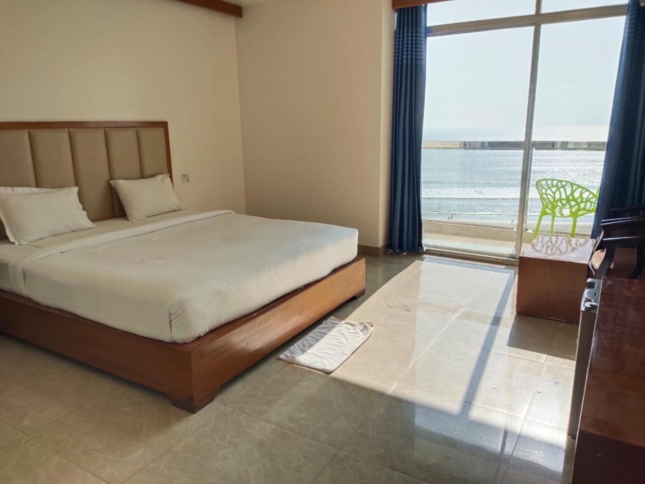 Hotel Sea Moon Cox's Bazar Extérieur photo